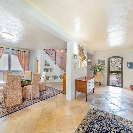 Villa Dolcevita By Homey Experience